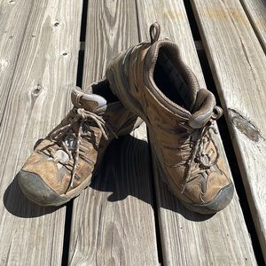 Keen Hiking Shoe with Keen Dry (waterproof)